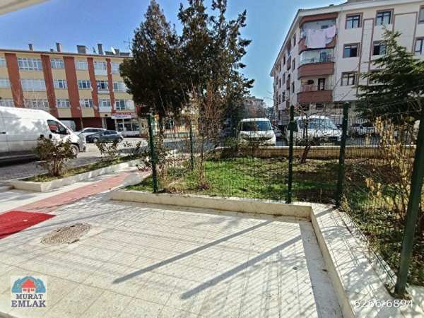 Murat'tan, merkezde 30m2+30m2 i̇ki̇ katli 60m2 dükkan.