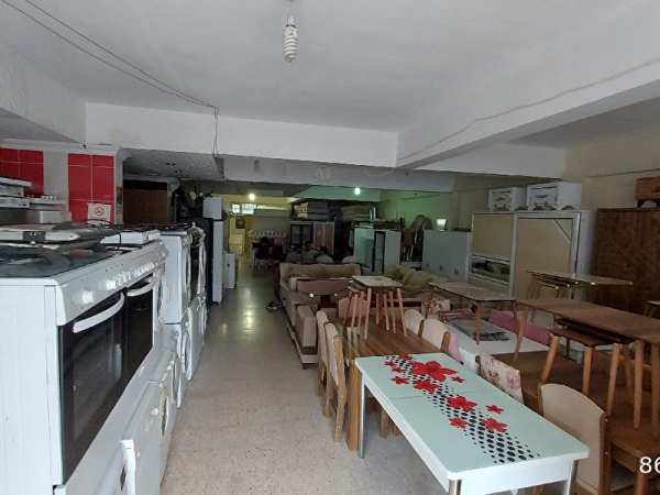 Tuzluçayir'da 180mt2 + 30mt2 depolu dükkan