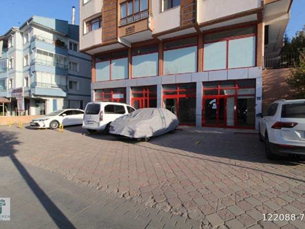 Murat türkmen'den eti̇mesgut_merkezde ki̇ralik cadde_cepheli her_i̇şe_uygun 500-m2 dükkan_firsati