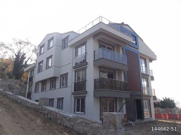 Balıkesir erdek ocaklar girişinde deniz manzaralı satılık daireler