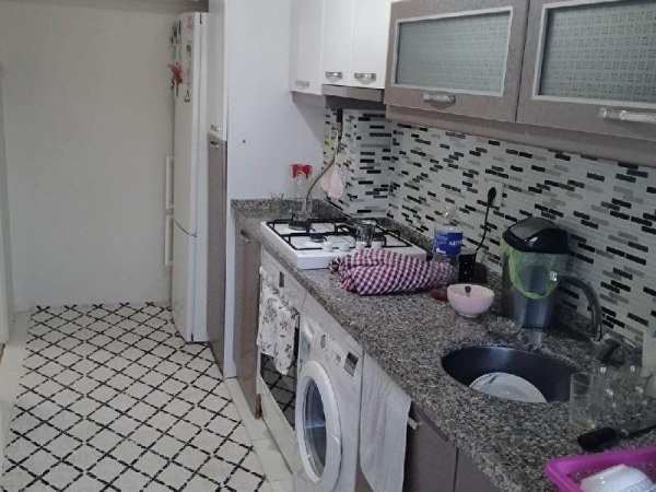 Bandirma özlem emlaktan 600 evler mahallesi̇nde masrafsiz satilik 2+1 dai̇re