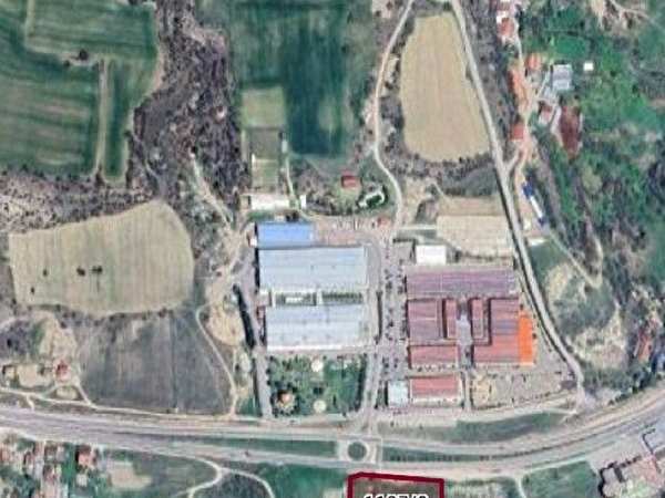 Karabük kastamonu yoluna cephe satilik 5.325 m2 arsa
