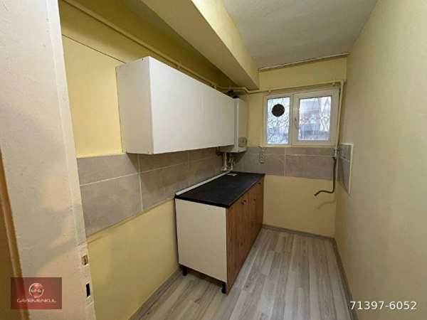 Efe gruptan özdi̇lek arkasi bakimli bi̇nada  1+1 75 m2 1.kat geni̇ş dai̇re