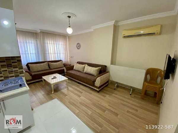 İskenderun şehi̇r merkezi̇nde full eşyali satilik dai̇re