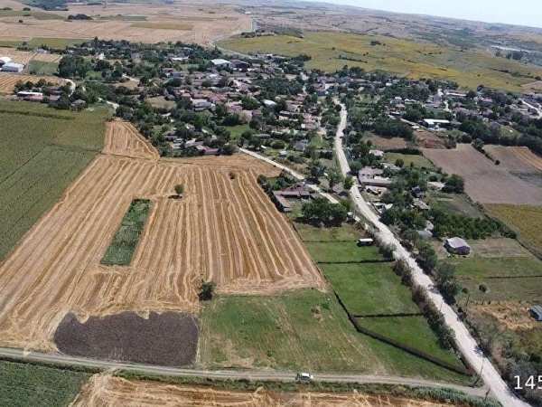Solo emlak'tan hayrabolu -karakavak mahallesi̇n'de satilik konut i̇marli arsa