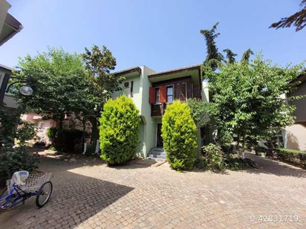 Sezonluk emlak konut villalarından full eşyalı lüks kiralık villa