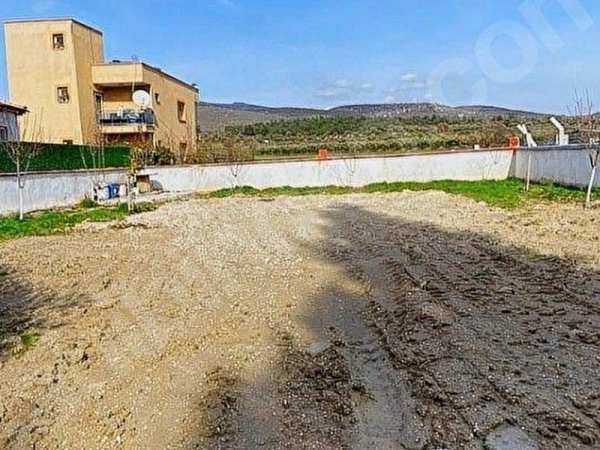 Yunusemre üçpnar mah. i̇marli 292 m2. arsa. hobi̇ bahçesi̇ olabi̇li̇r  satiliktir
