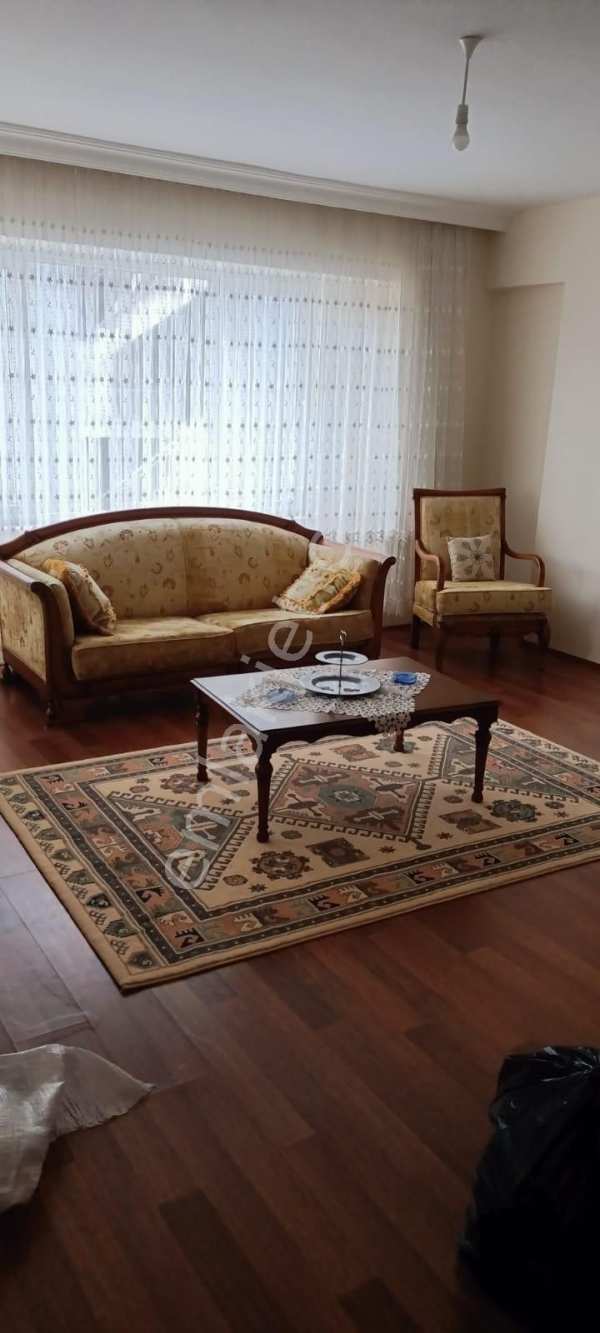 Antalya kumlucada ki̇ralik (eşyali) 3+1 dai̇re ..eski̇ cami̇ mahallesi̇ orman i̇şletme ci̇vari