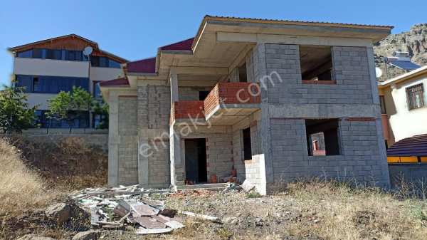 Yavuz selim  villalar mevkii kaba i̇nşaattan satılık dubleks villa(kurban bayrami veresi̇ye yapilir)