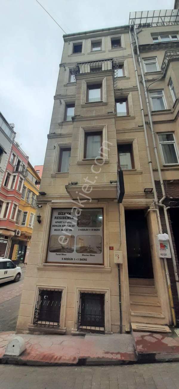 İstanbul taksim merkezde satılık apart otel 5 kat 6 oda 180 m2