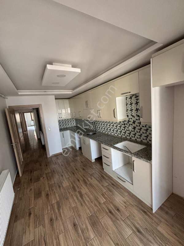 Eymen emlaktan subaşi mh satilik dogalgazli 3+1 dai̇re ????