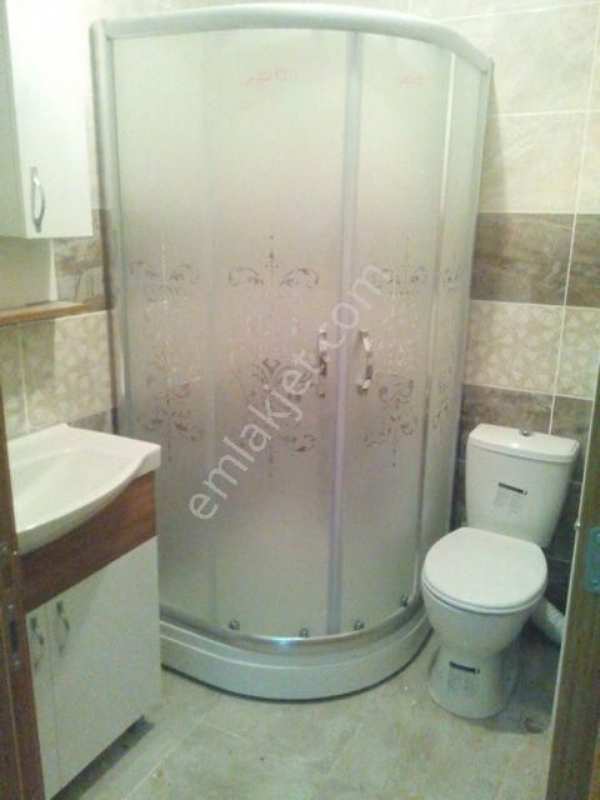 Memura ki̇ralik 2+1 e5 metro yakini yüksek gi̇ri̇ş