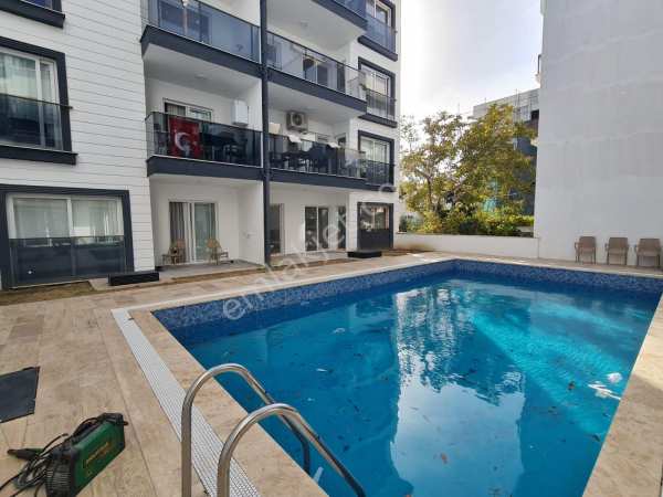 Kuşadasi davutlar merkezde masrafsiz 3+1 dai̇re