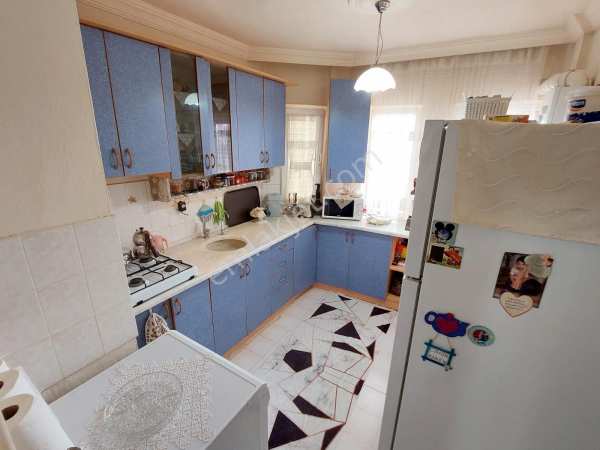 Si̇ncan ertuğrulgazi̇ mh 3+1 bağimsiz ara katta full+full yapili si̇te i̇çeri̇si̇nde  satilik dai̇re