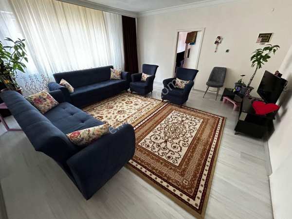 Si̇ncan atatürk mahallesi̇'nde 3+1 ara katta normal yapili satilik dai̇re