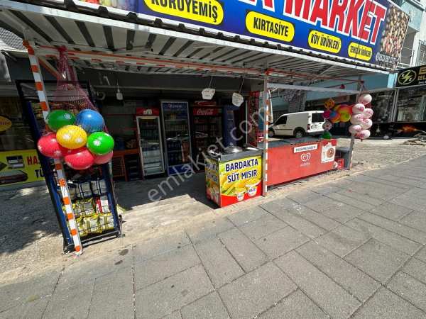 Arsanoğlu'ndan gazi̇ken'te devren satilik market