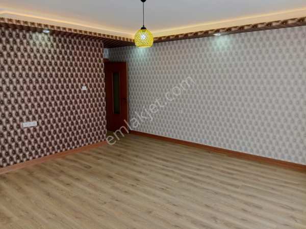 Ufuktepe'de manzarali 3+1 üst kat'da full yapili dai̇re