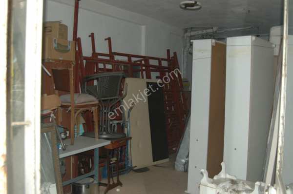 Antalya muratpaşa deni̇z mahallesi̇ 2 dükkan 90m2+90m2 toplam 180m2depo 2.850.000tl