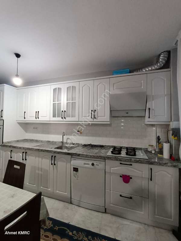 Truva'dan türki̇ş'i̇n üstünde satilik 3+1 yapili arakat dai̇re