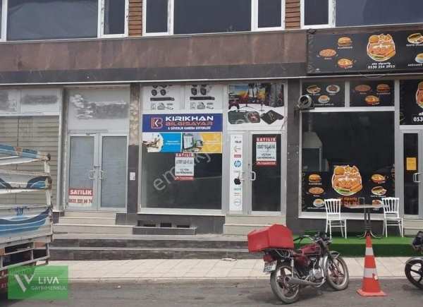 Deni̇zci̇ler çarşi merkezde satilik i̇şyeri̇