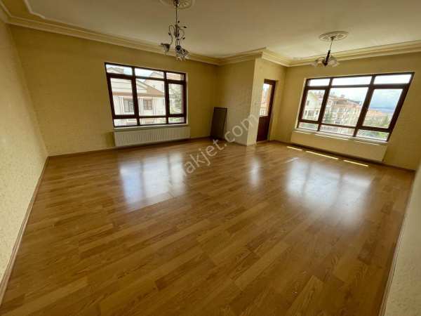 Esertepe merkez de ki̇ralik 5+1 ki̇ralik asansörlü dubleks dai̇re