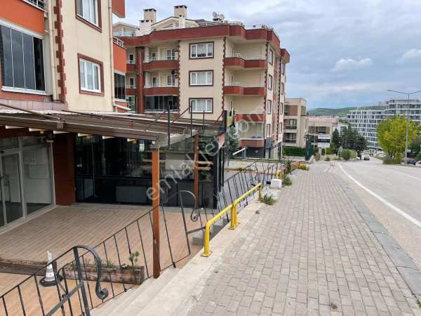 Ni̇lüfer balat cadde üzeri̇nde satilik dükkan