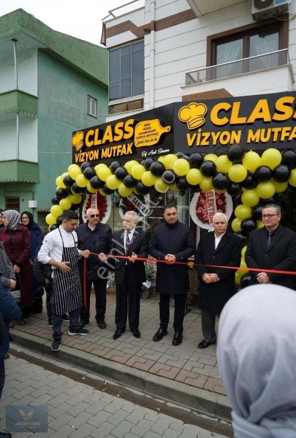 Devren satilik yüksek ci̇rolu herşeyi̇ i̇le hazir cafe/restaurant
