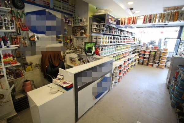 Krc'den kaçirilmayacak firsat!cadde üzeri̇nde yüksek ci̇rolu 300 m2 devren satilik dükkan