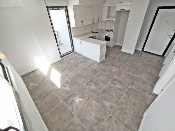 Emek'ten kum mahallesi̇,cadde yakini,full açik cephe,ultra lüks 1+1 residence!!!