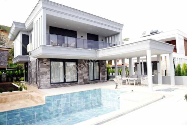 Antalya kemer çamyuva tati̇l merkezi̇nde i̇skani alinmiş ultra lüx vi̇llalar