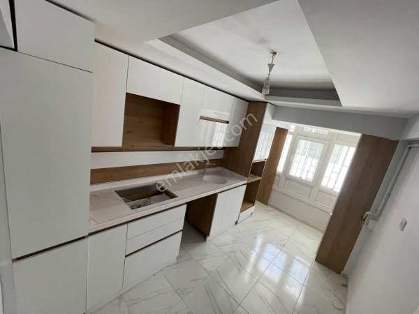 Akşemsetti̇n mah ultra lüx yapili 120m2 geni̇ş ferah satlik dai̇re