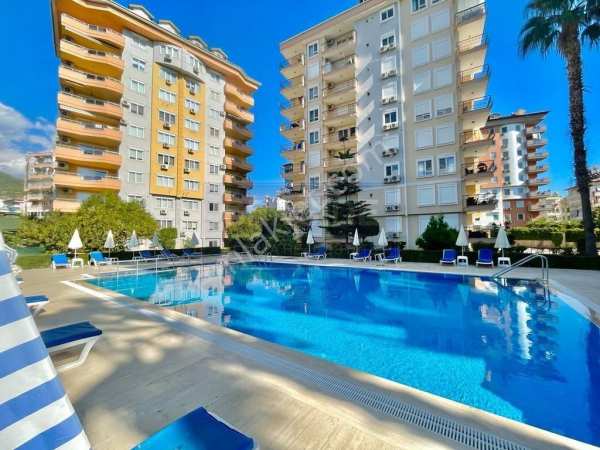 Alanya adli̇ye alti eşyali havuzlu ki̇ralik 2+1 dai̇re