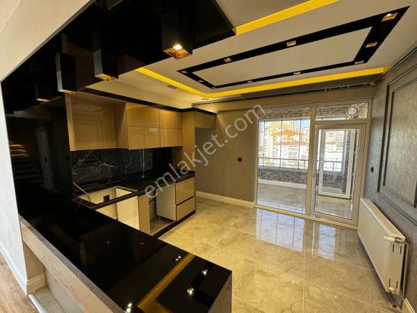 Çinar gayrimenkulden talas yeni̇doğan ultra lüx dubleks jakuzi̇li̇ firsat dai̇re