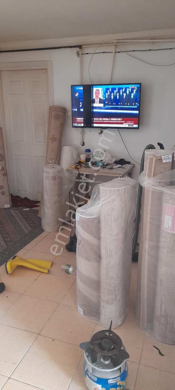 Eti̇mesgut pi̇yade mahallesi̇nde satilik hali yikama yeri̇ devren veri̇lecek