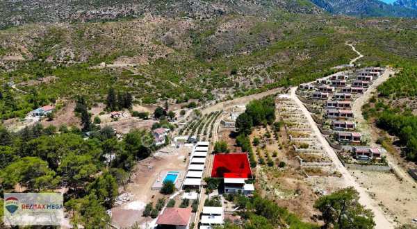 Olymposta muhteşem konumda turizm amaçlı kiralık arazi
