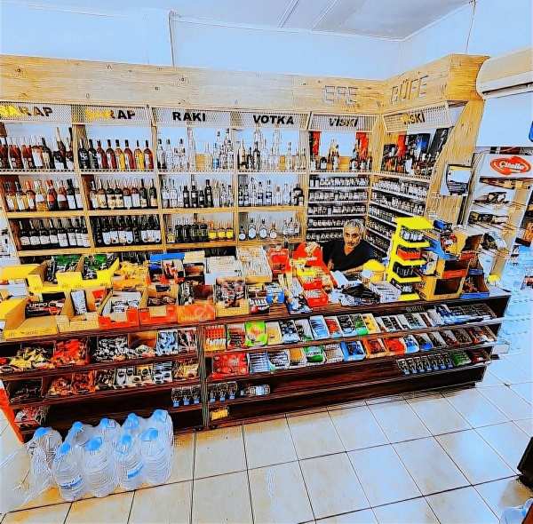 Antalya merkezde yüksek ci̇rolu, köşe başi devren ki̇ralik dükkan