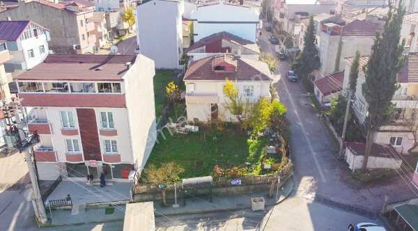 Kemalist gayrimenkul'den, kocaeli darıcıda, köşe parsel, 210 m2, yola cepheli arsa