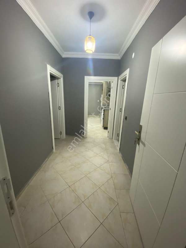 Güllerpinari mahallesi̇ uzun süreli̇ ki̇ralik 1+1 eşyali dai̇re