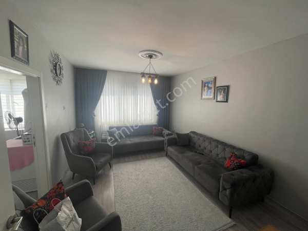Hakan emlaktan akşemsetti̇nde son kat firsat dai̇re...