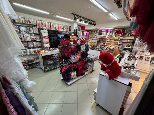 Liderden yüksek kira getirili otobüs caddesi üzeri fırsat dükkan
