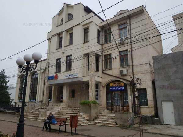 Saveni spatiu birouri