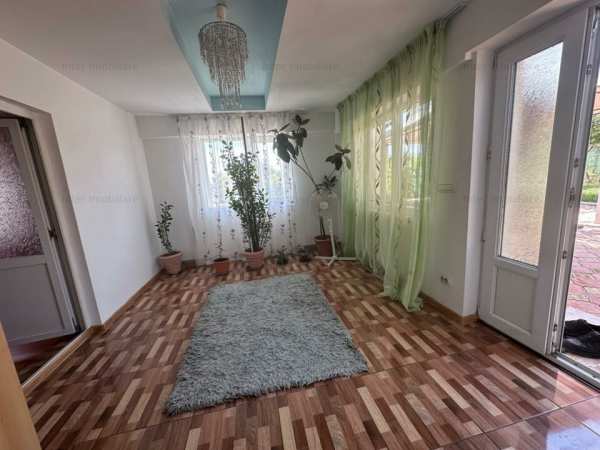 Casa Holboca, 3 camere, 110mp, La 4km de rond tramvai Dancu, ID: 158091