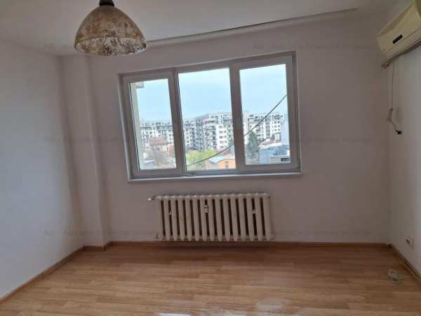 Calea Grivitei--Metrou Grivita, apartament 3 camere  nemobilat