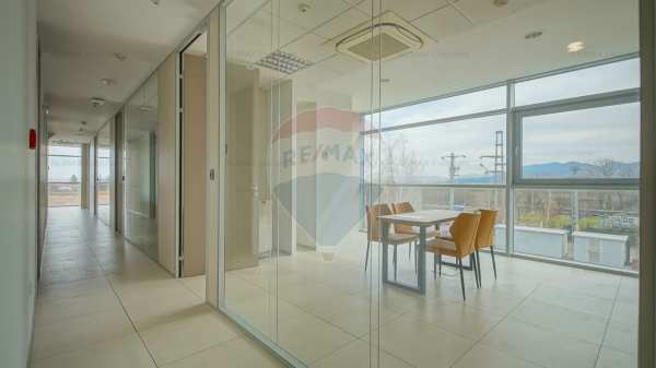 Spatiu de birouri 18-20 MP de inchiriat regim termen lung / coworking