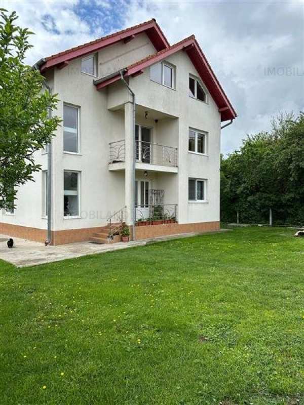 Casa spatioasa 160mp, cu 6 camere si 2150 mp teren