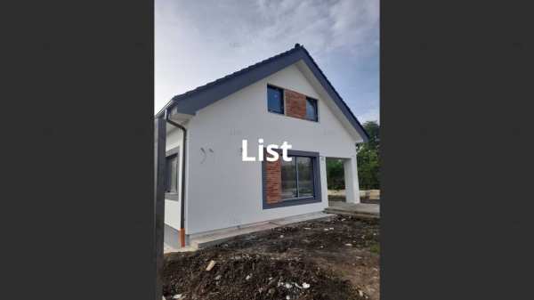 Casă cu priveliste superbă, Mera Nouă