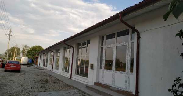 Spațiu comercial slatioara
