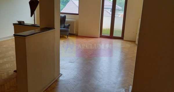 Apartament 5 camere mitropolie