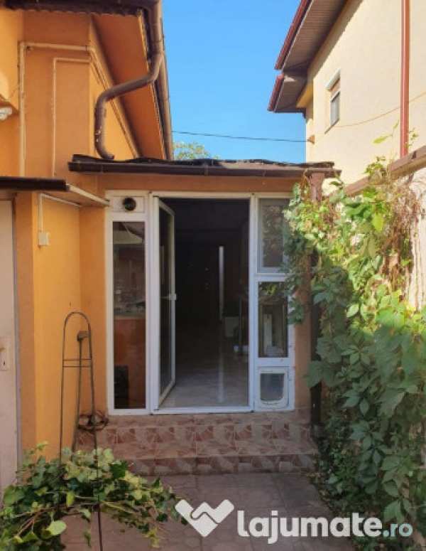 Casa la curte in zona floreasca