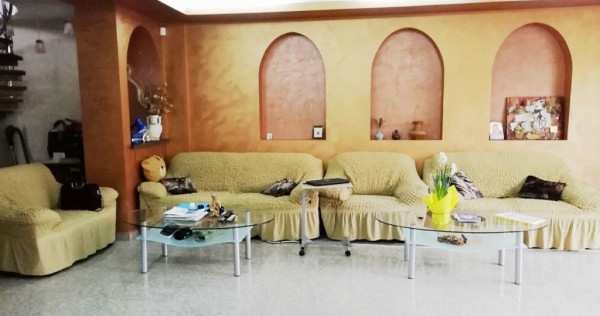 Vila d+p+e+m, in oras